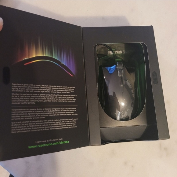 Razer Mamba Tournament Edition Chroma Ergonomic Gaming Mouse - Picture 2 of 7